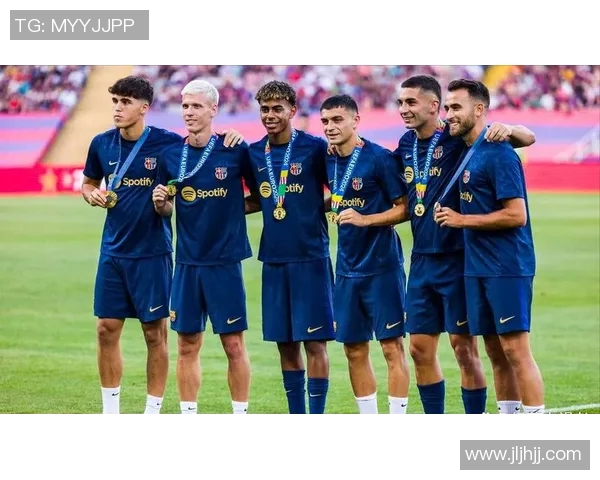 巴萨确认将球员交易至英超球队,卖掉球员目的昭然若揭 巴萨确认将球员交易至英超球队,卖掉球员目的昭然若揭